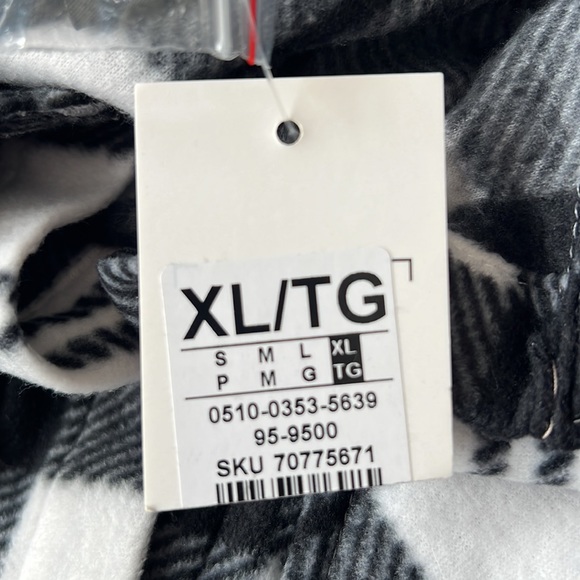 Fleece button down - Picture 3 of 3